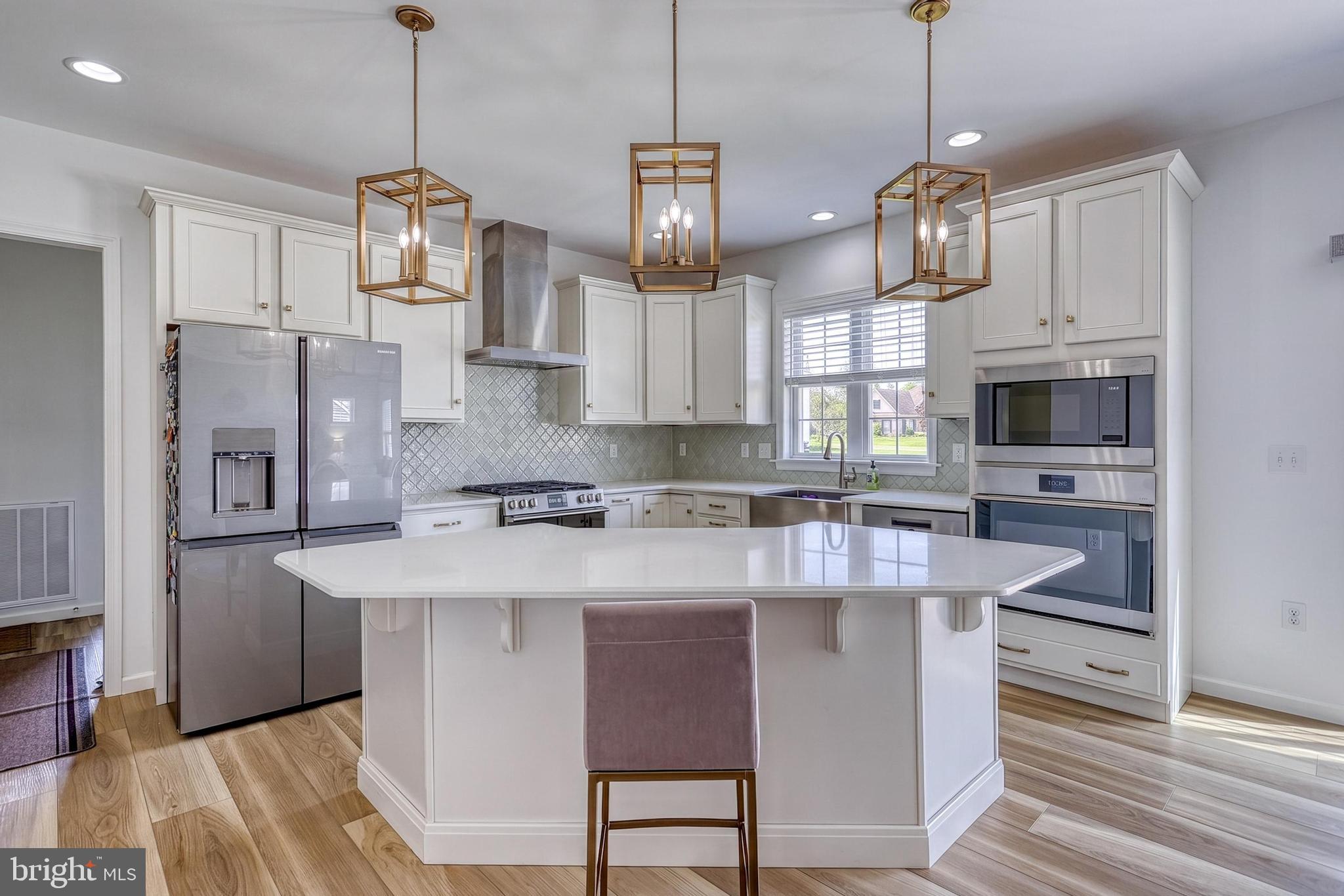 STRATHFORD MEADOWS - Residential