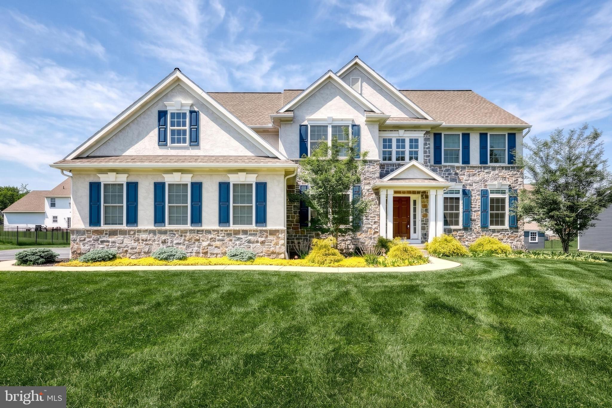 STRATHFORD MEADOWS - Residential