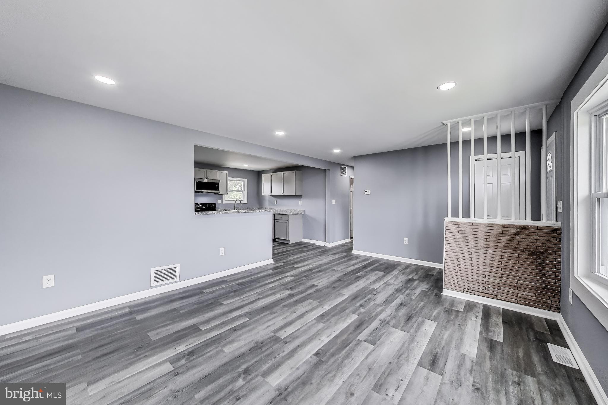 LANDSDOWNE - Residential