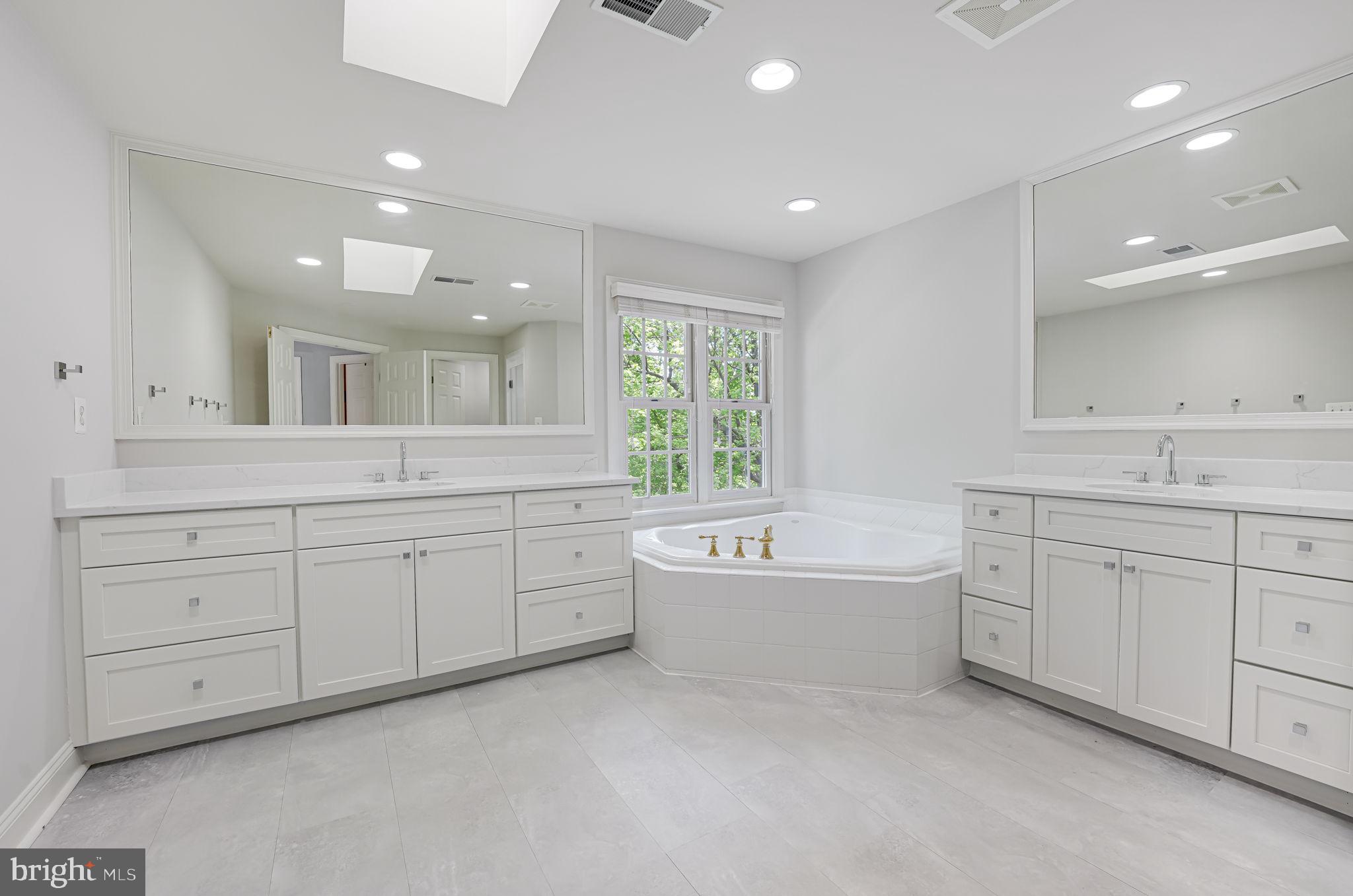 BEACON HILL - Residential