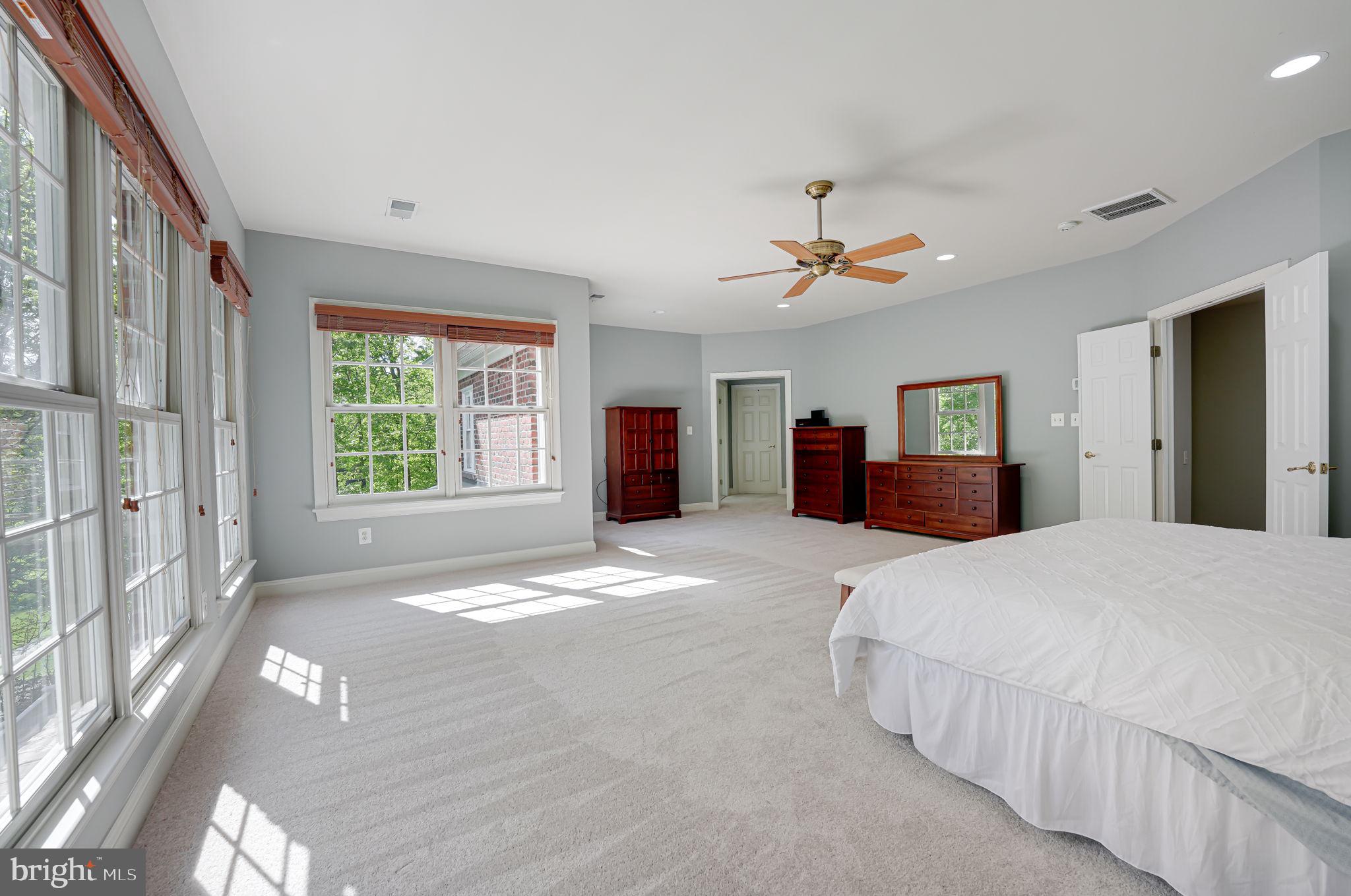 BEACON HILL - Residential