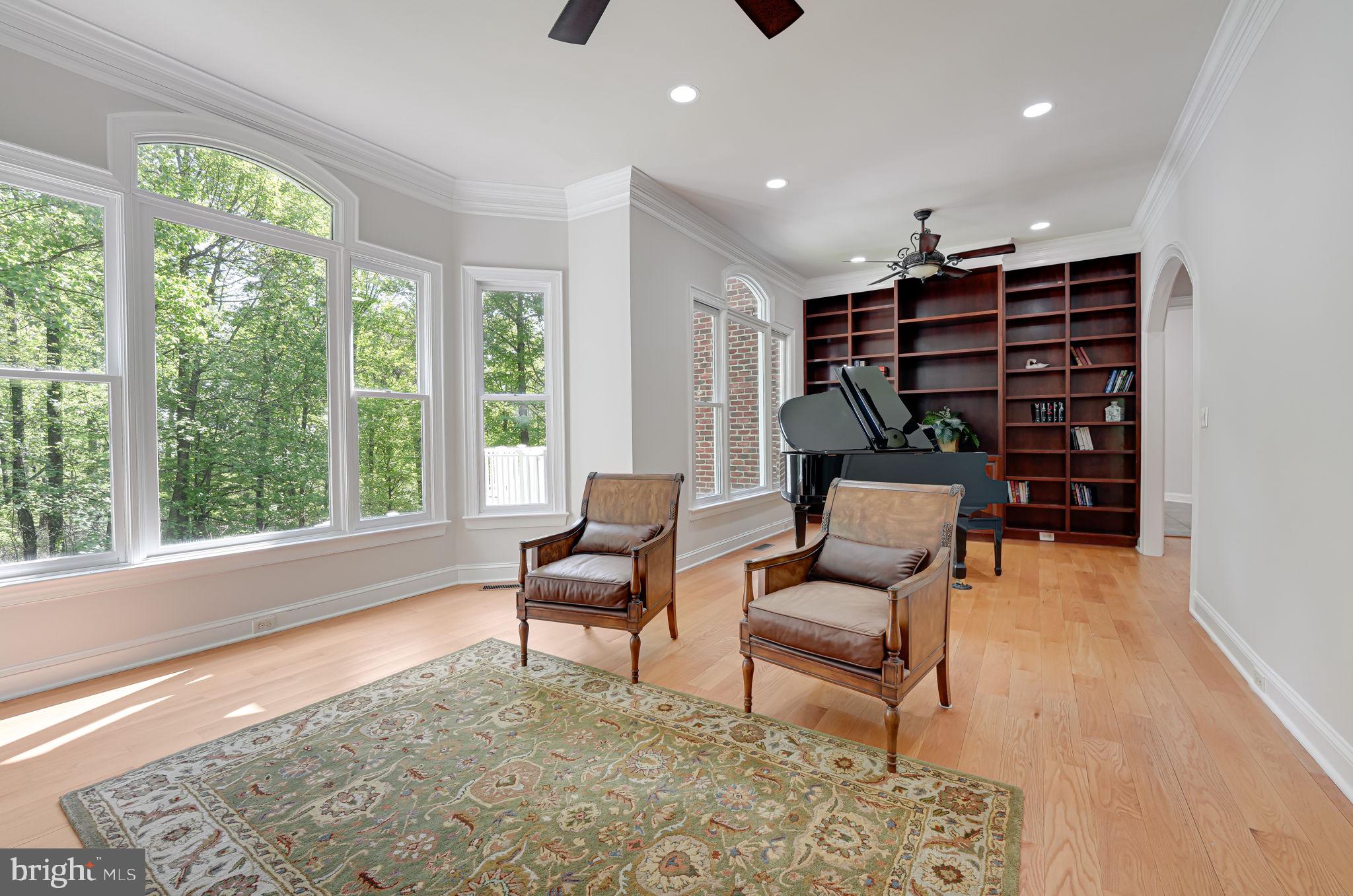 BEACON HILL - Residential