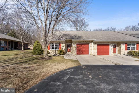 283 Sunbrook Lane Unit 88, Hagerstown, MD MLS: MDWA2028872