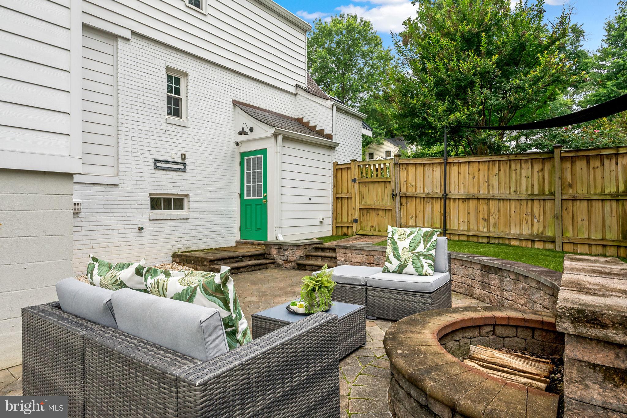 BEVERLY HILLS - Residential