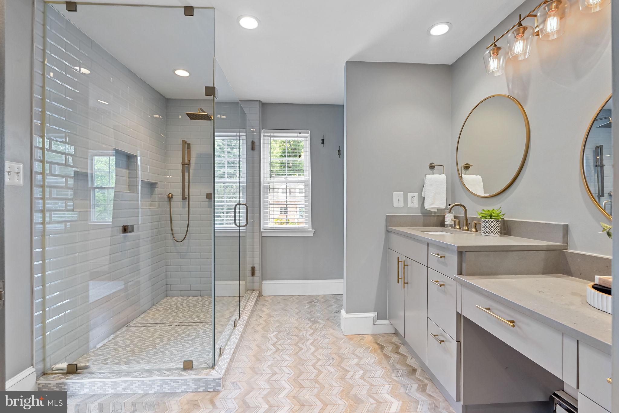 BEVERLY HILLS - Residential