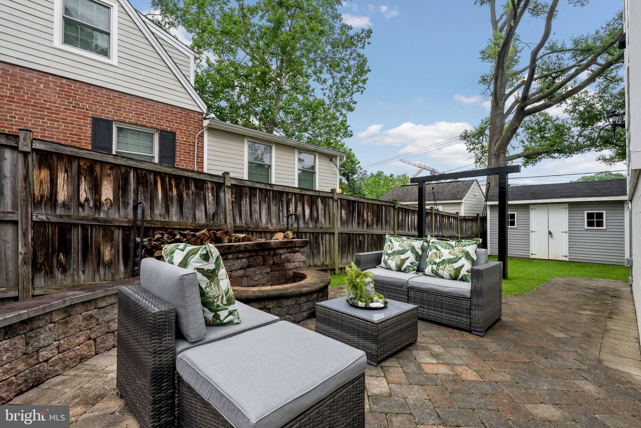 BEVERLY HILLS - Residential