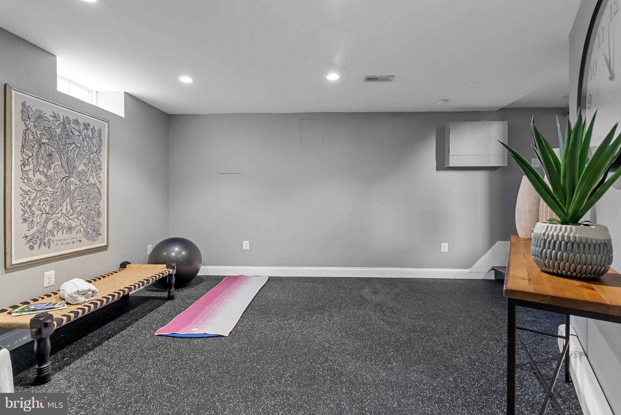 BEVERLY HILLS - Residential