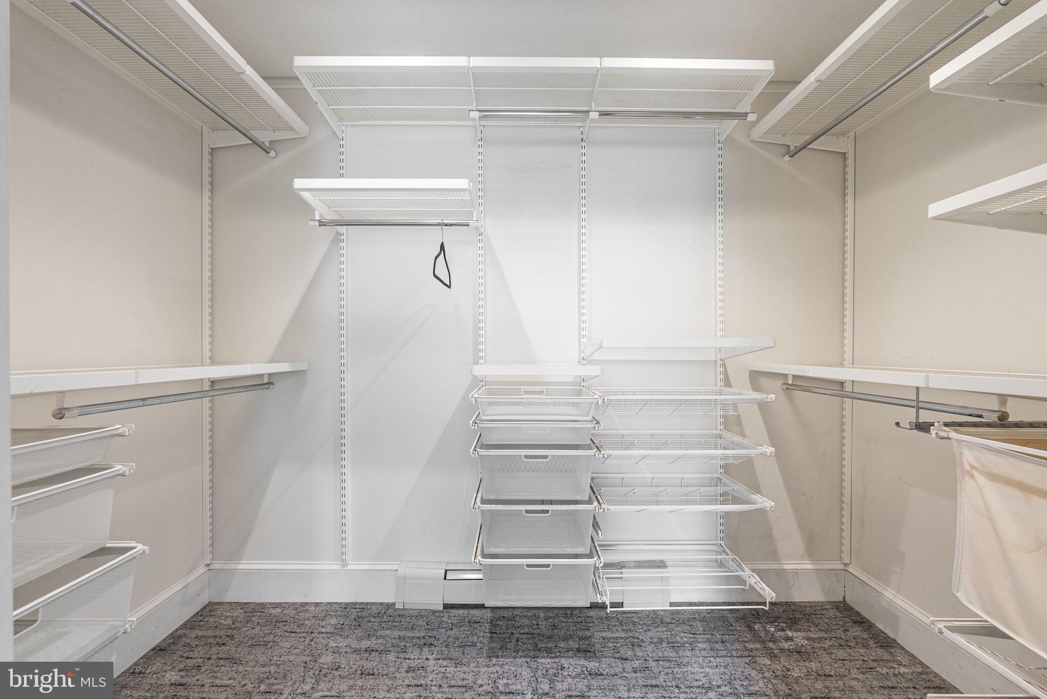 BEVERLY HILLS - Residential