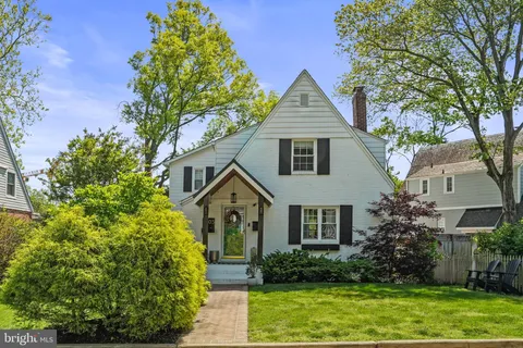 3503 Norris Place, Alexandria, VA MLS: VAAX2045324