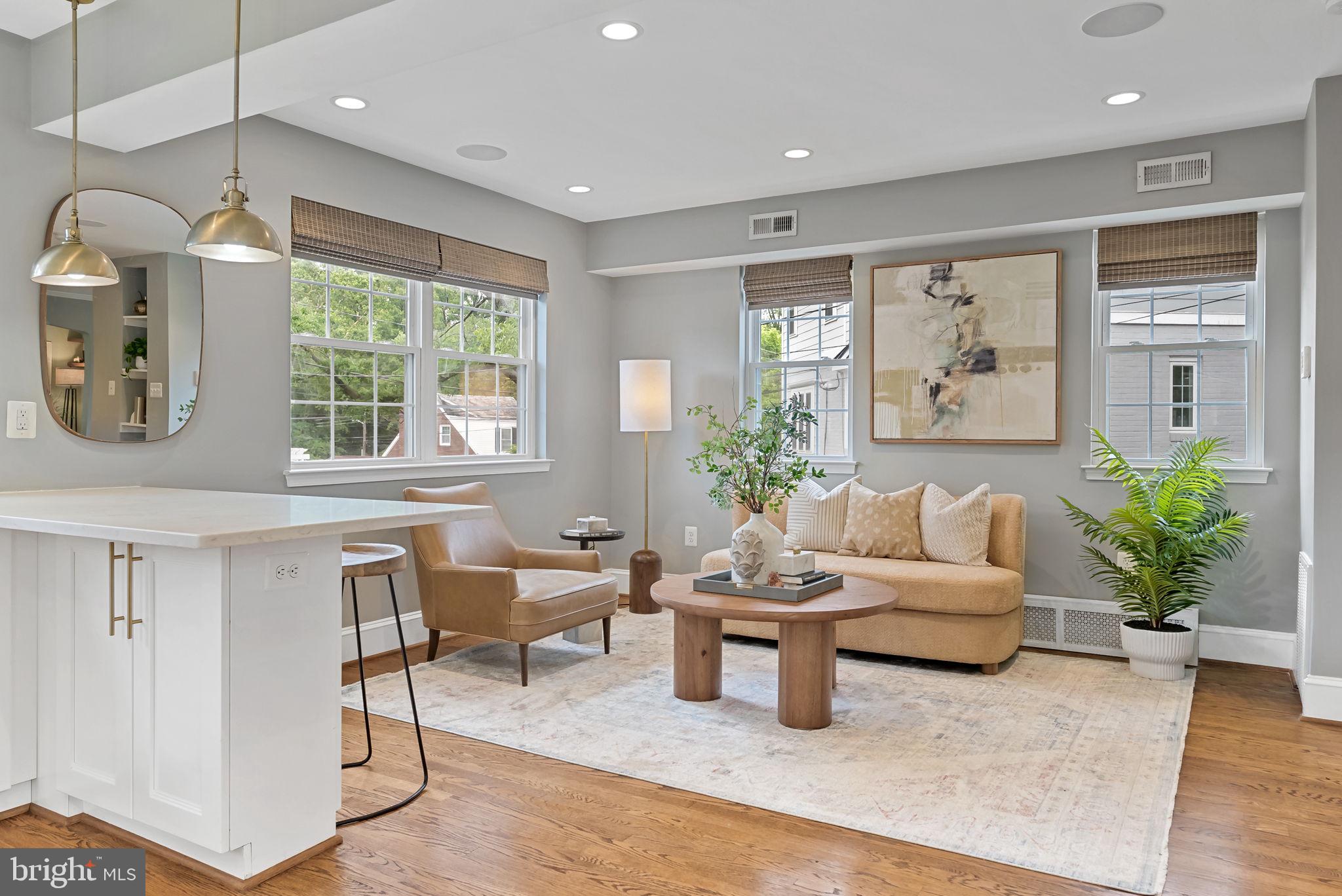 BEVERLY HILLS - Residential