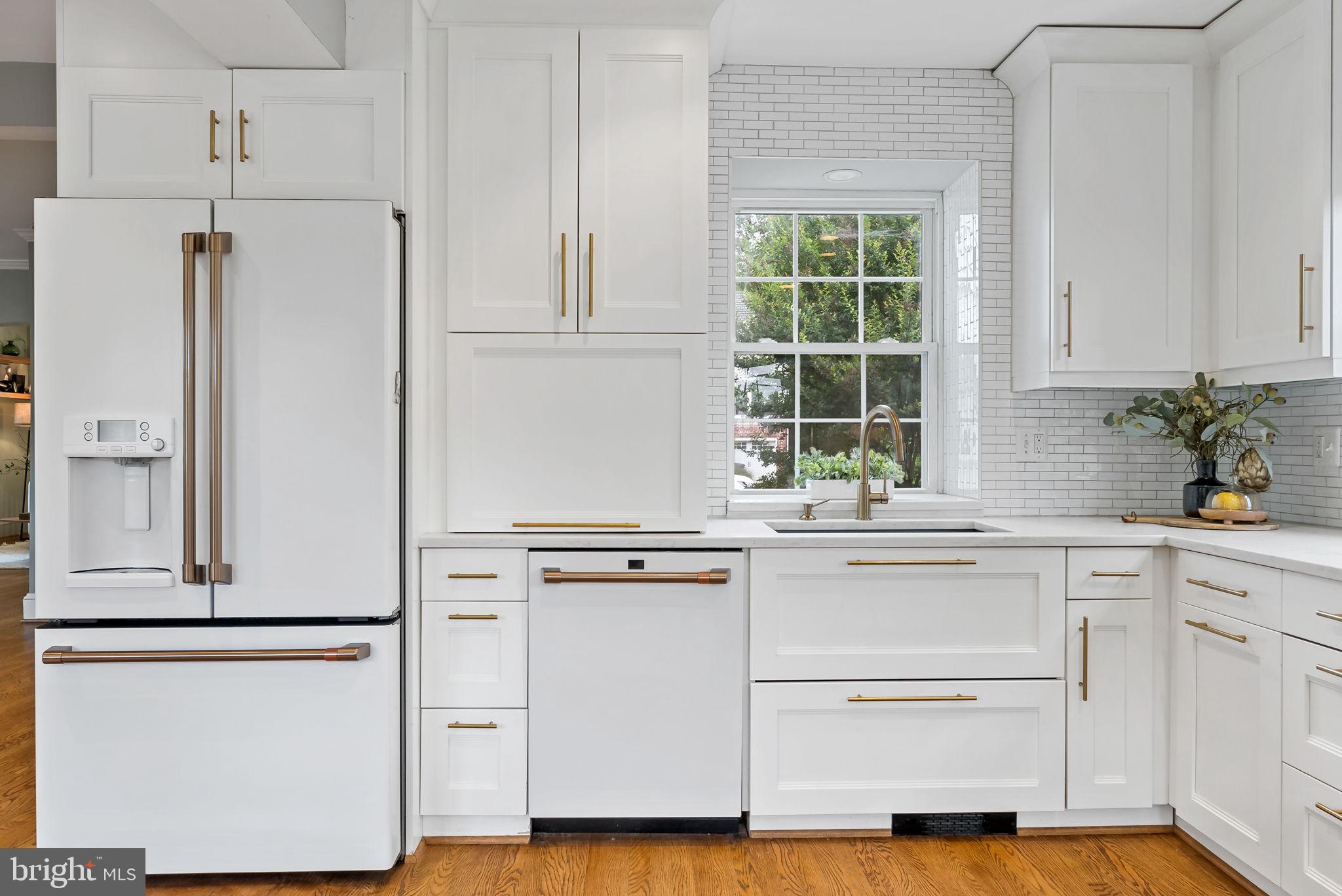 BEVERLY HILLS - Residential