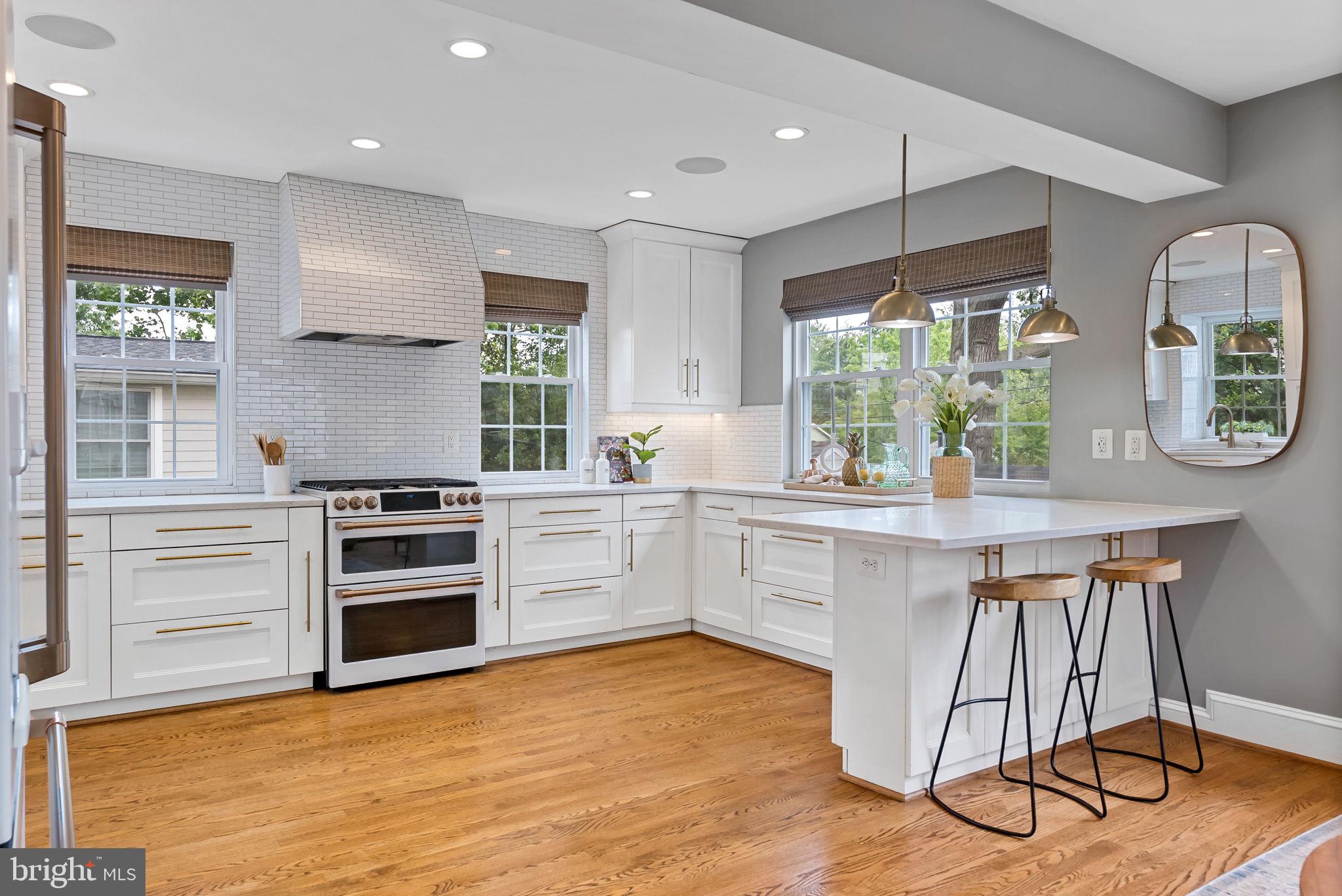 BEVERLY HILLS - Residential