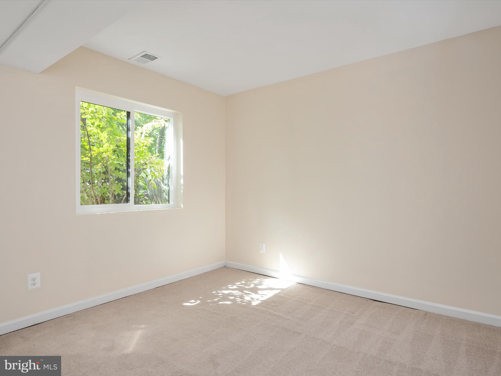 MCKINSEY WOODS - Residential