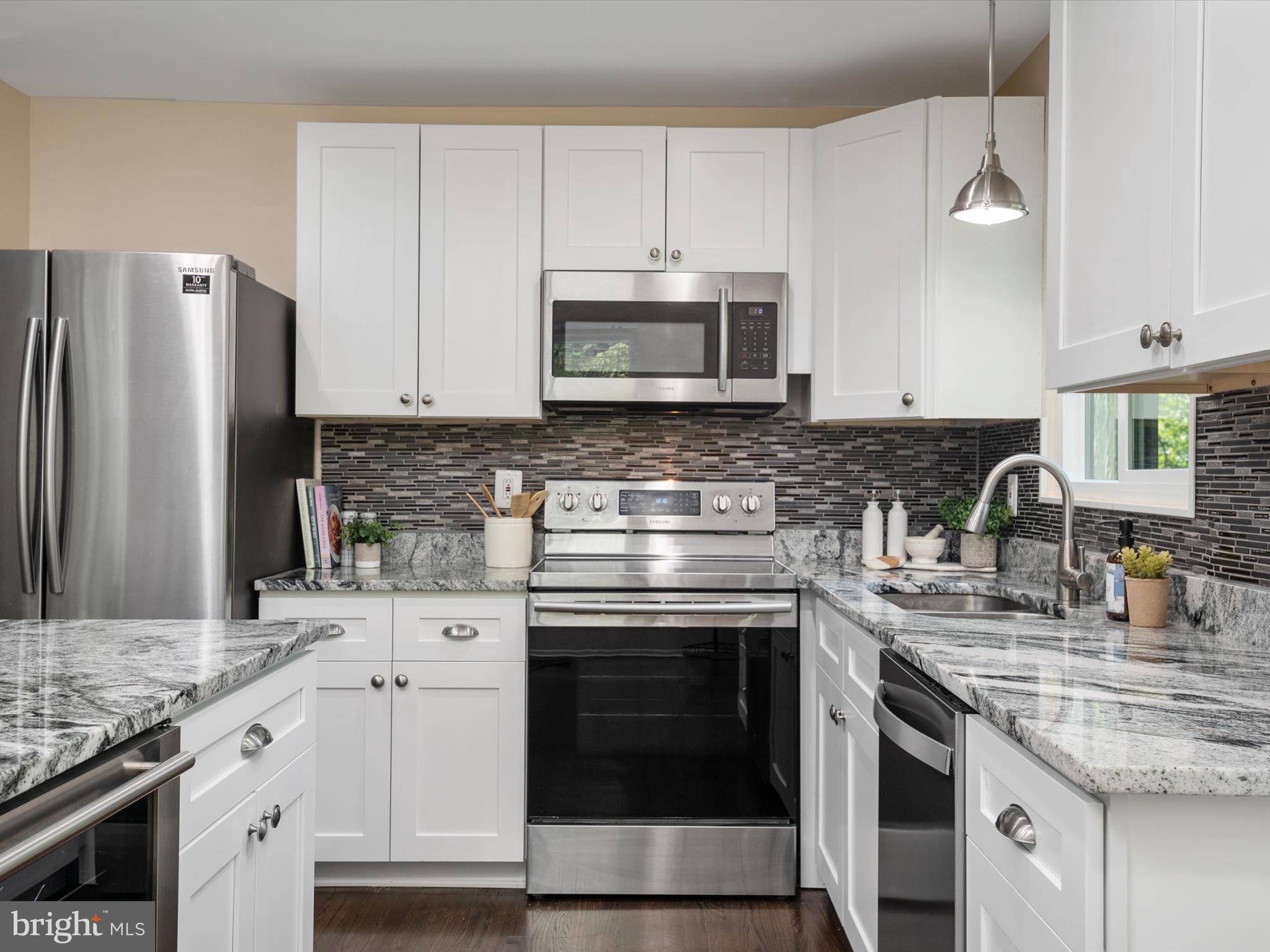 MCKINSEY WOODS - Residential