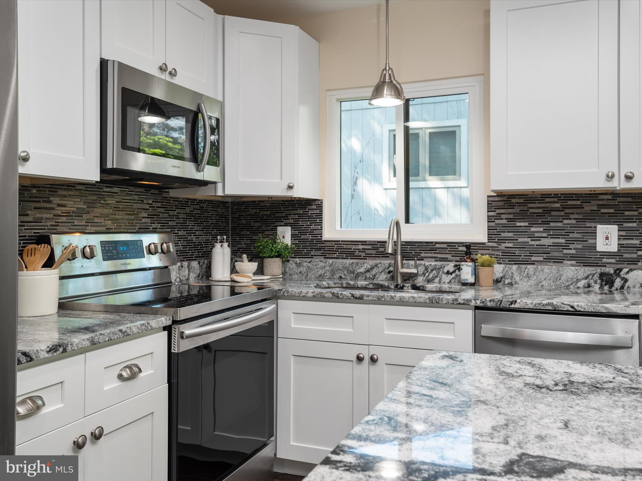 MCKINSEY WOODS - Residential