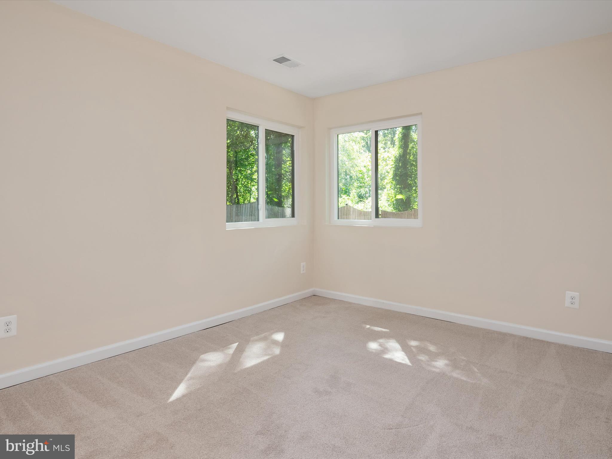 MCKINSEY WOODS - Residential