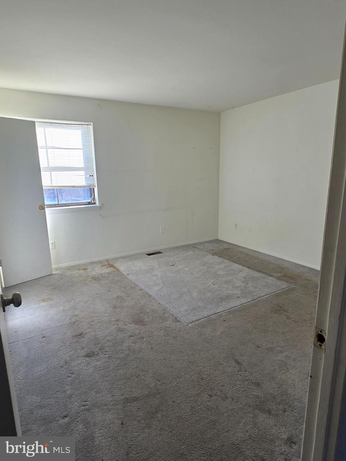 UPTON VILLAGE NORTH - Residential