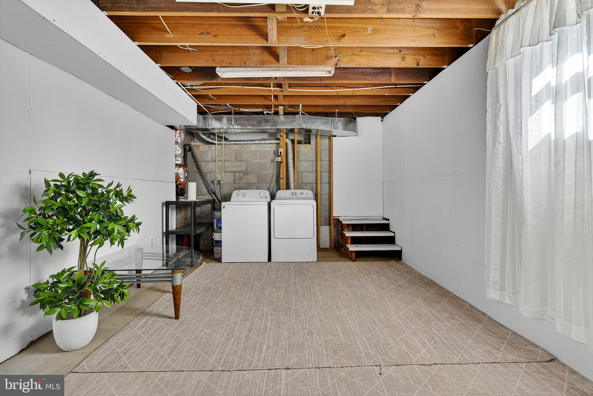 REISTERSTOWN/GLYNDON - Residential Lease