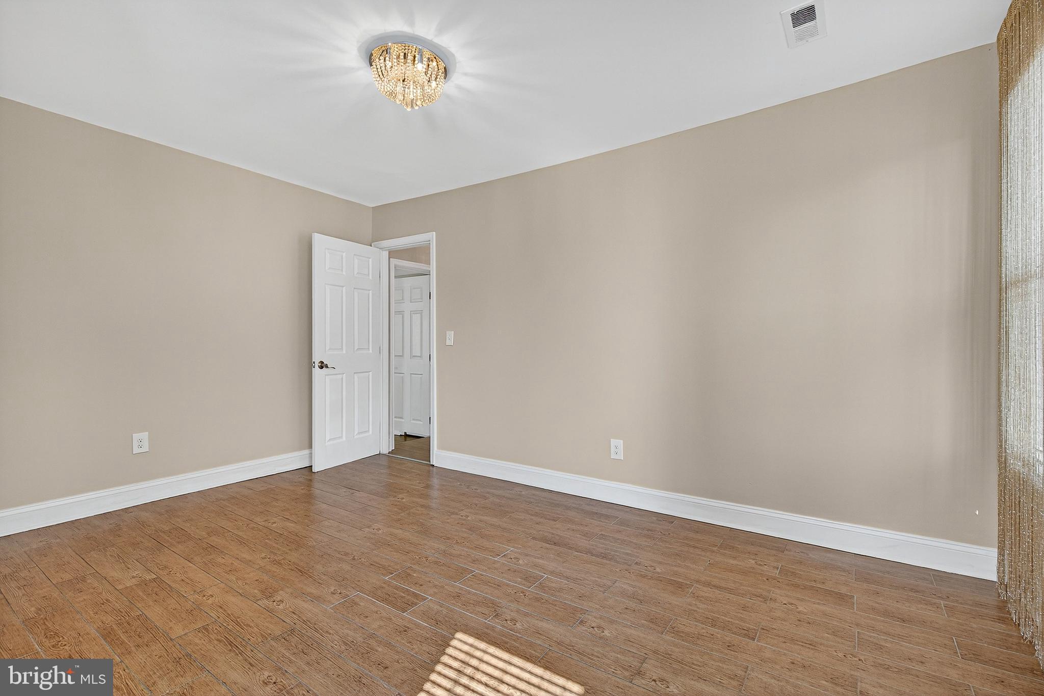 REISTERSTOWN/GLYNDON - Residential Lease