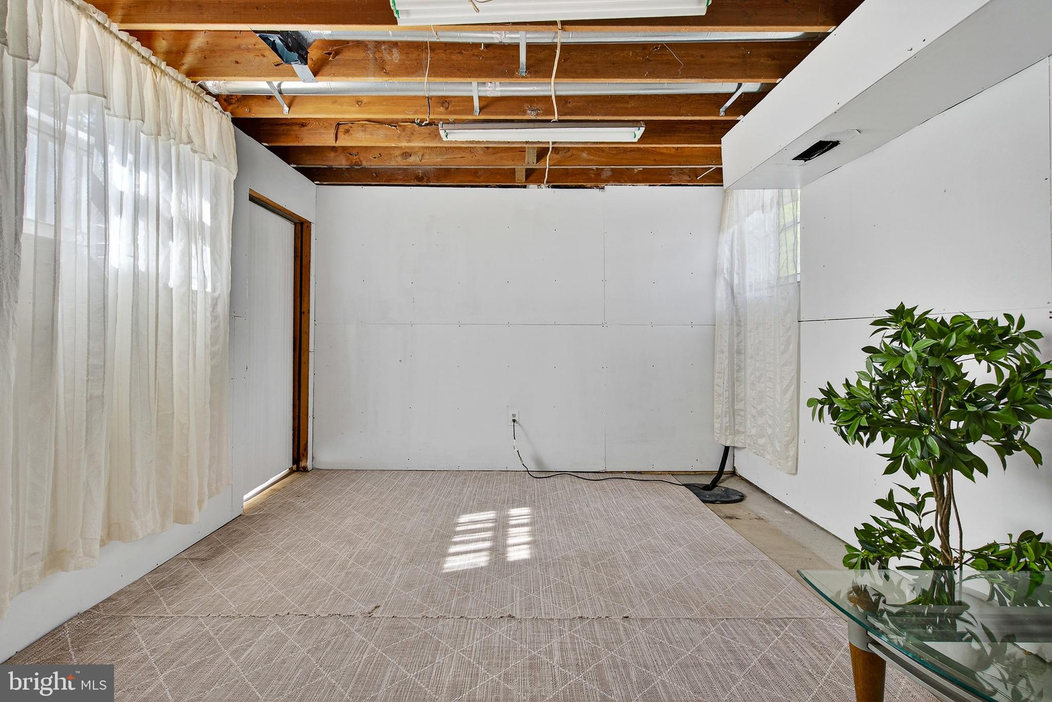 REISTERSTOWN/GLYNDON - Residential Lease