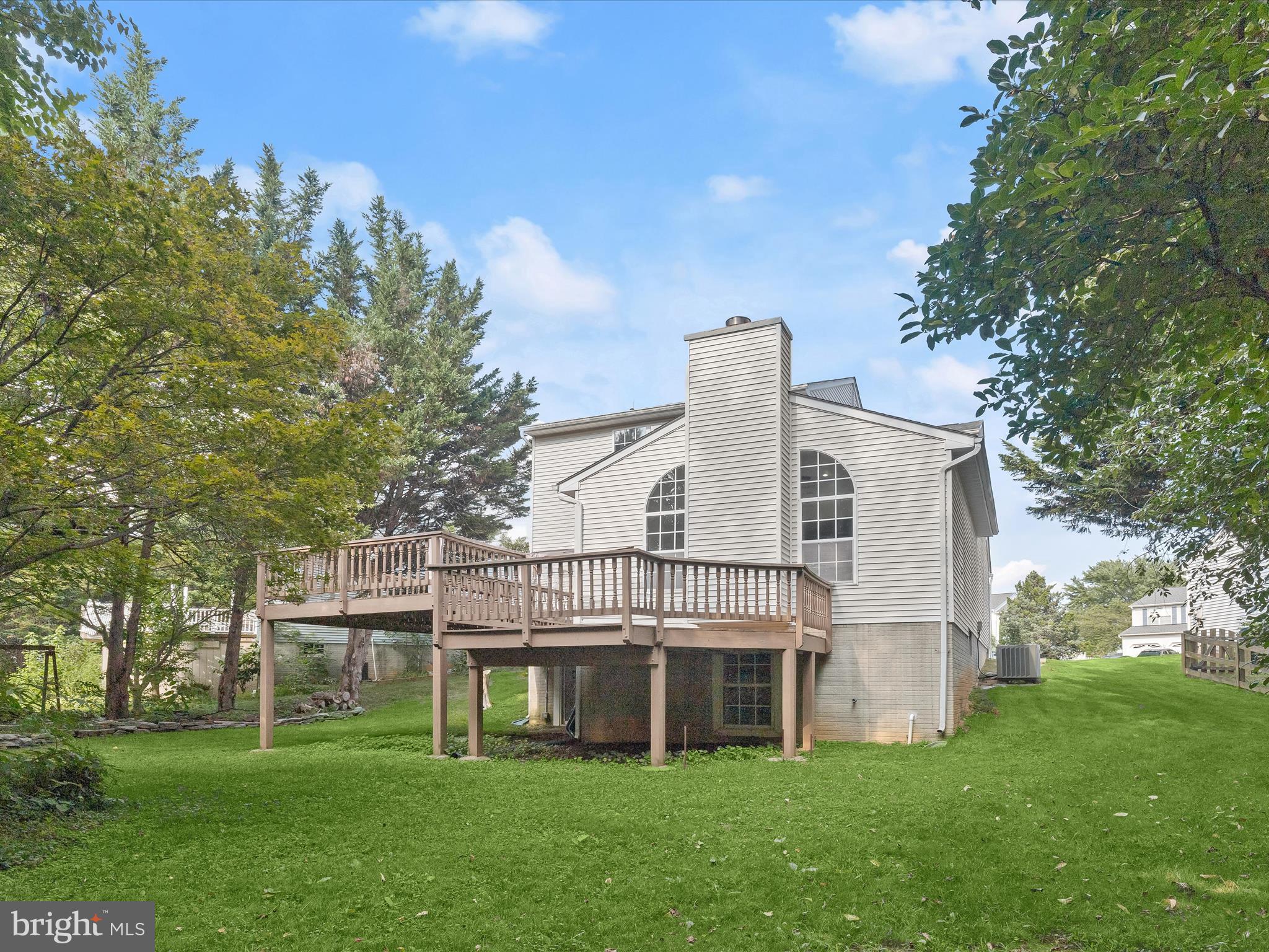 ROBIN MEADOWS - Residential