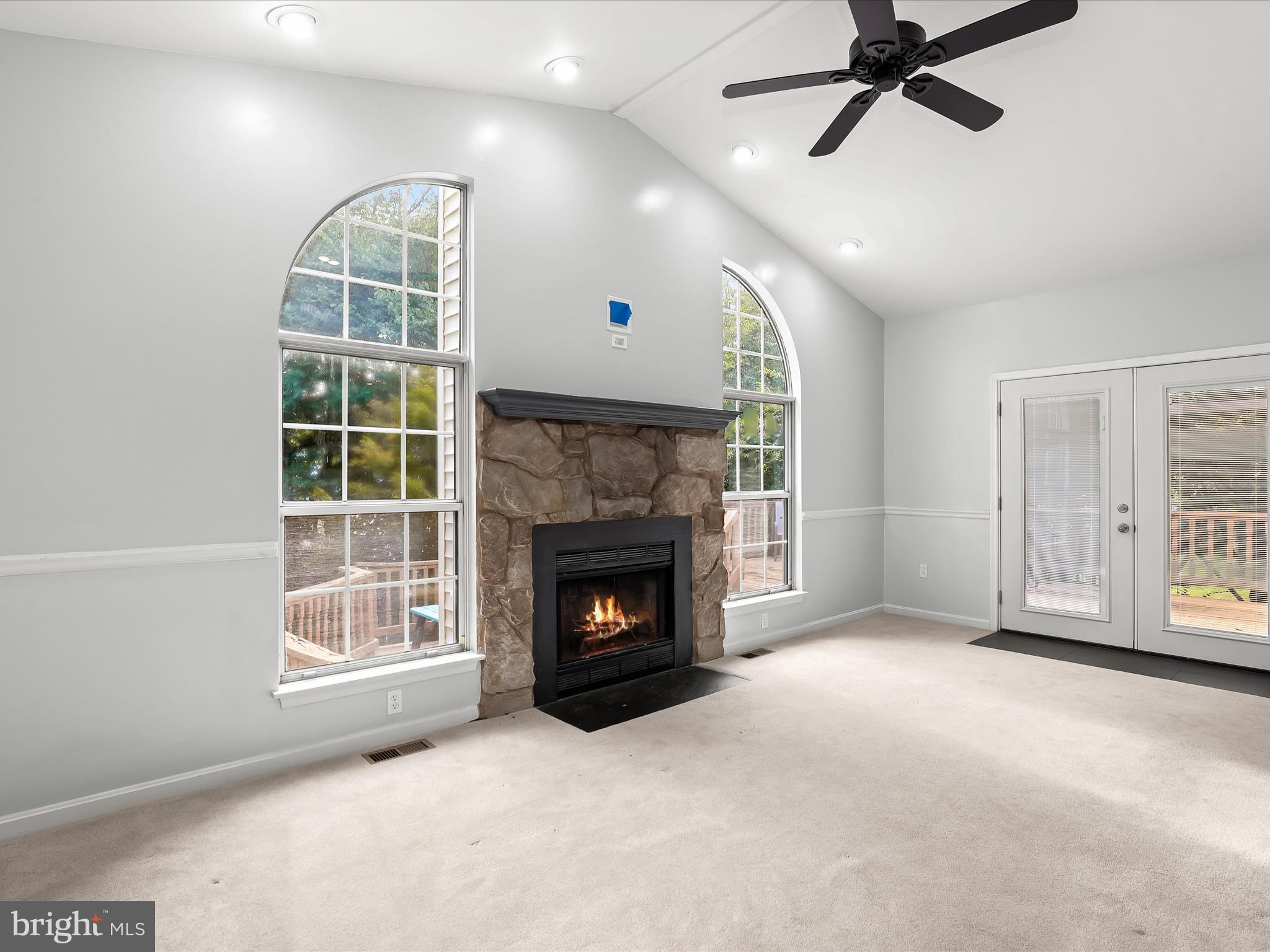 ROBIN MEADOWS - Residential