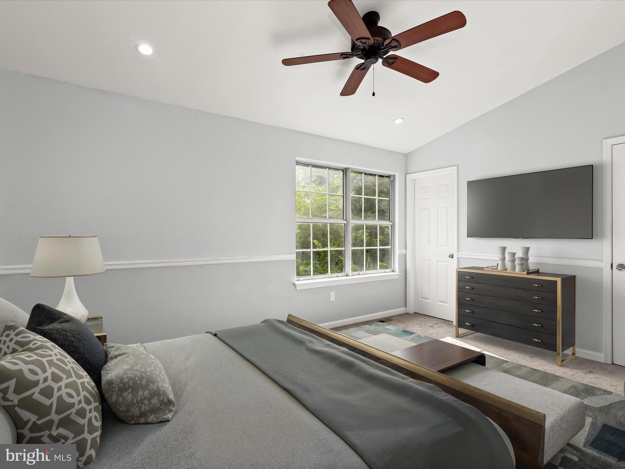 ROBIN MEADOWS - Residential