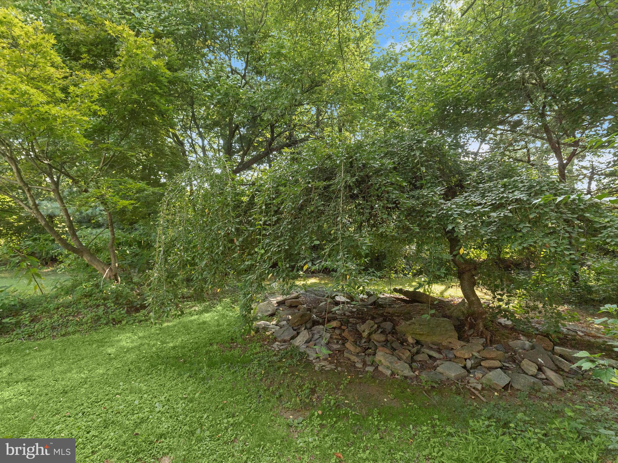 ROBIN MEADOWS - Residential