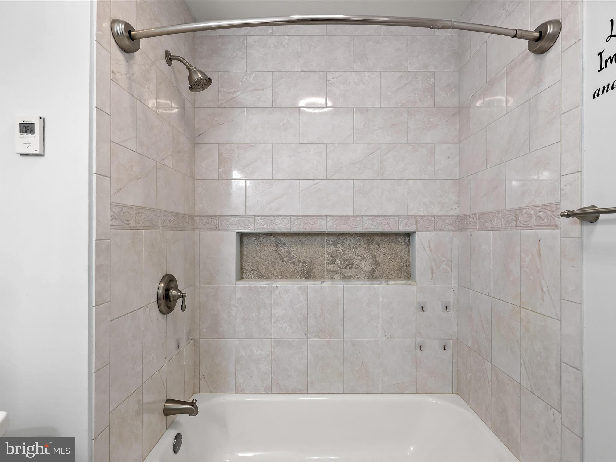 ROBIN MEADOWS - Residential