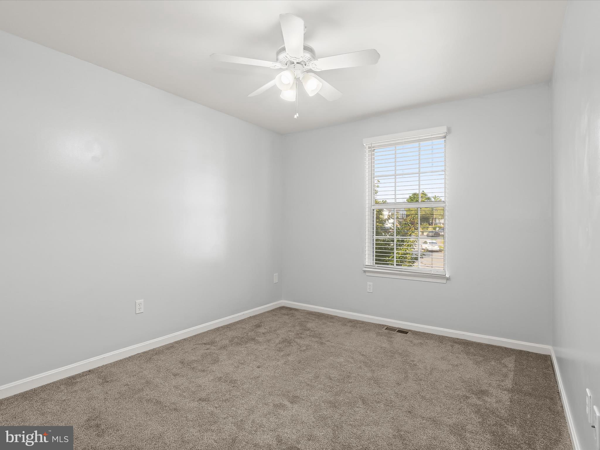 ROBIN MEADOWS - Residential