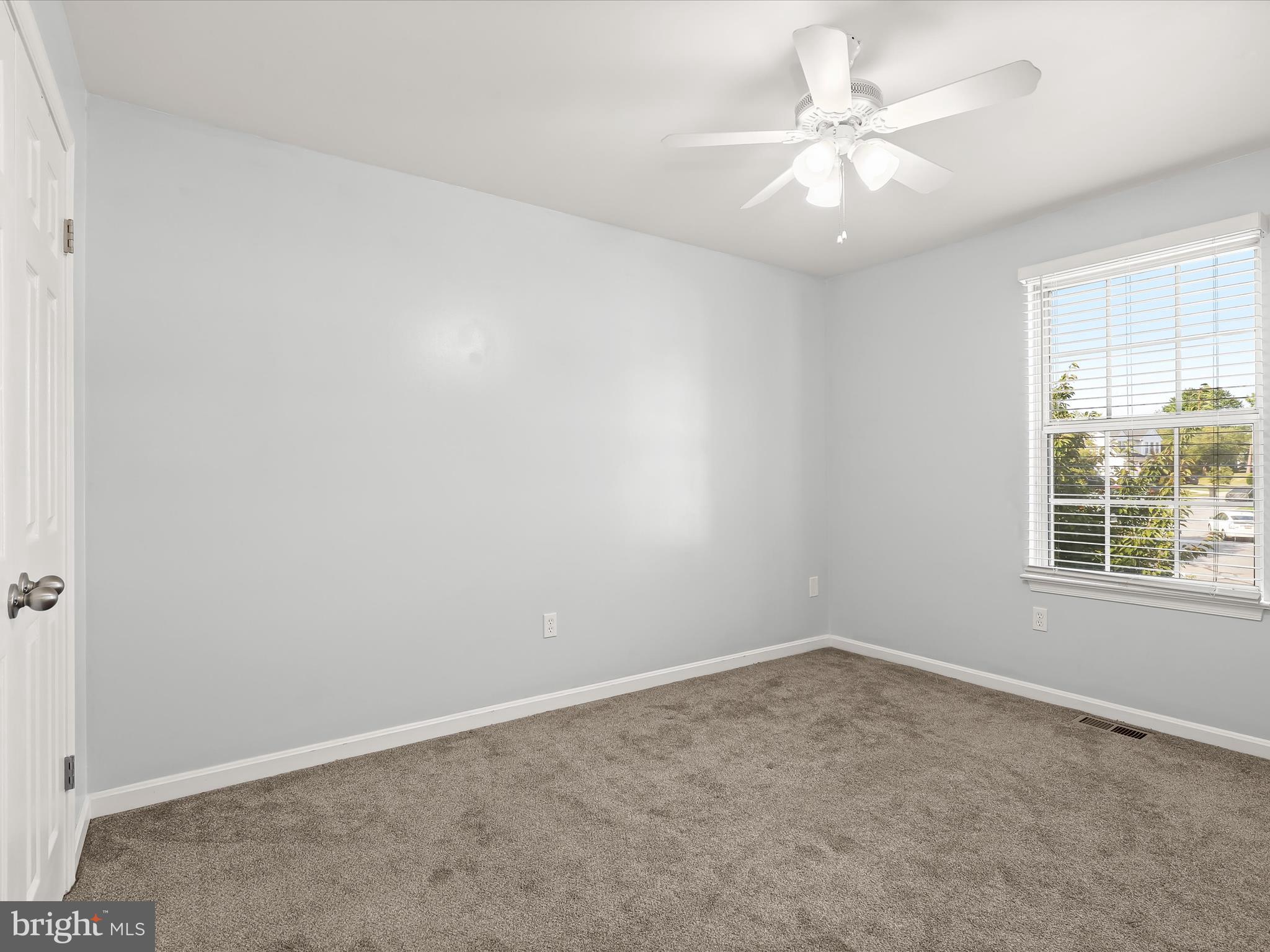 ROBIN MEADOWS - Residential