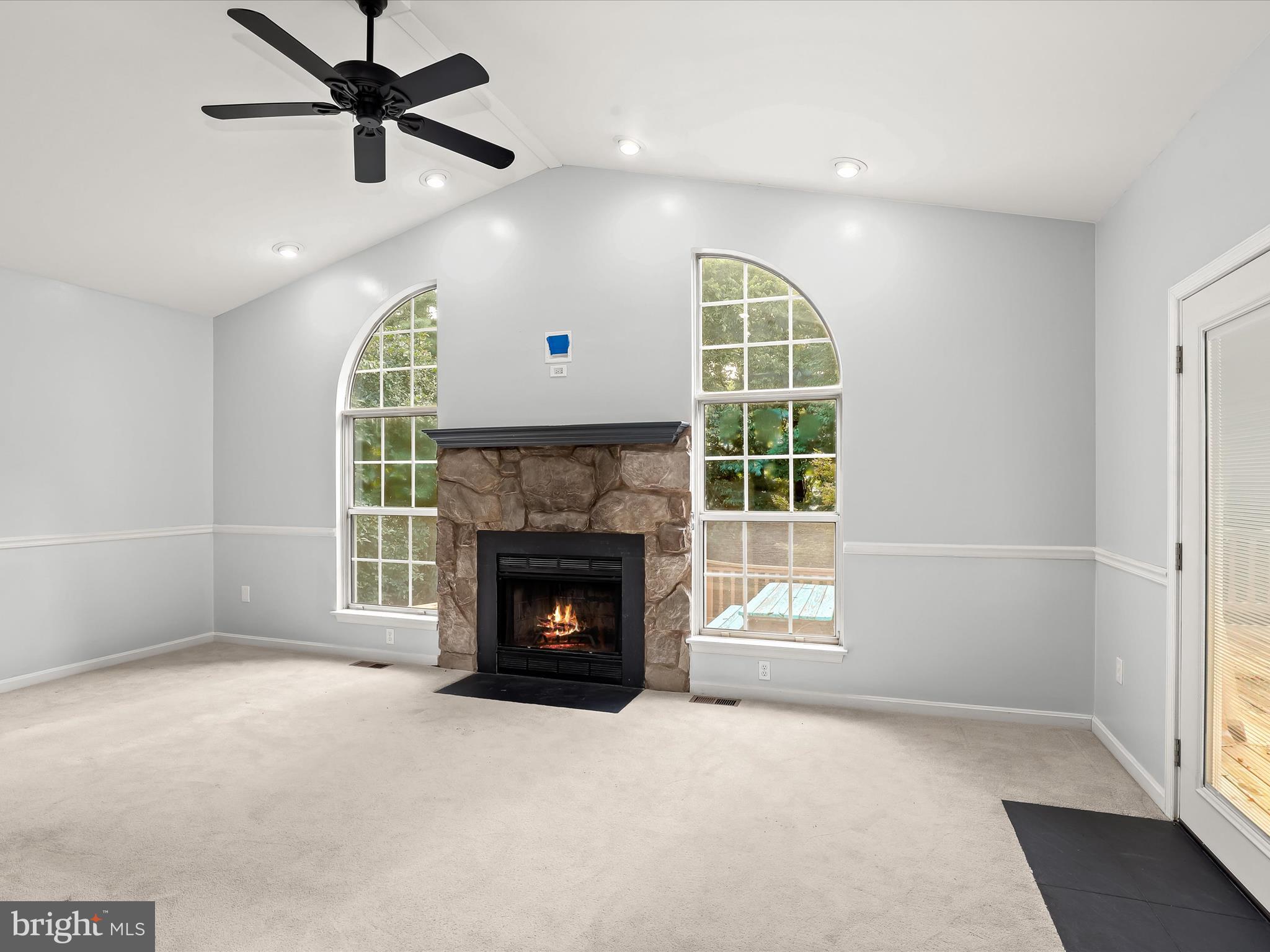 ROBIN MEADOWS - Residential