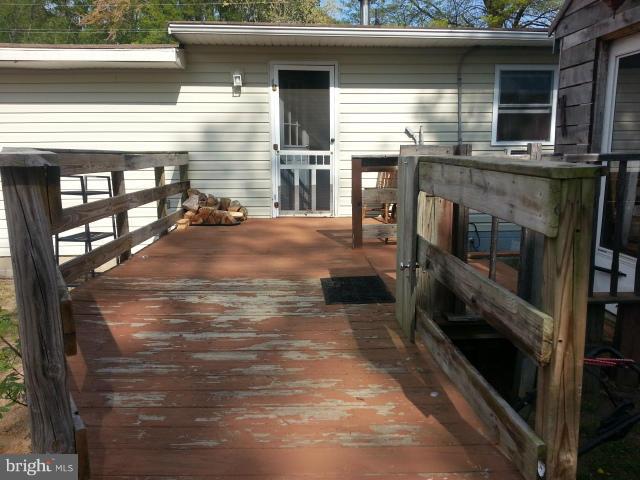 GOLDEN BEACH - Residential