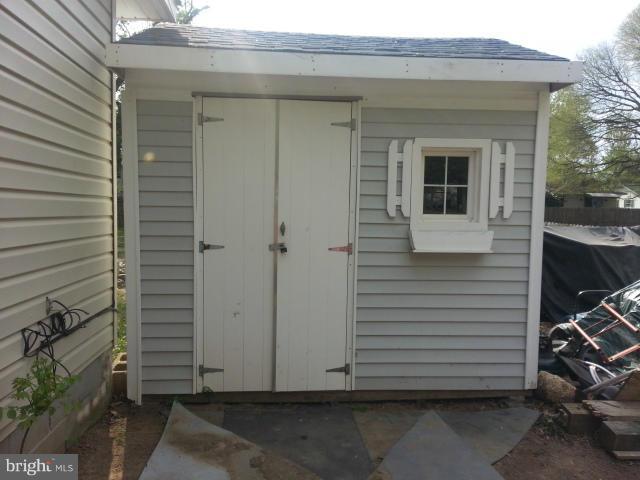 GOLDEN BEACH - Residential