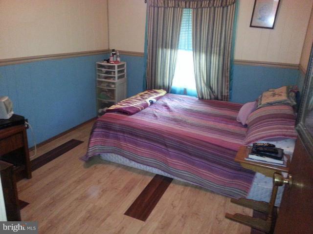 GOLDEN BEACH - Residential