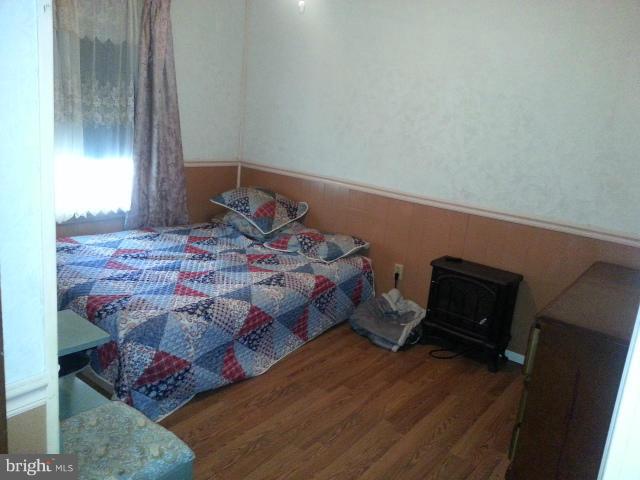 GOLDEN BEACH - Residential