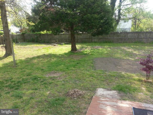 GOLDEN BEACH - Residential