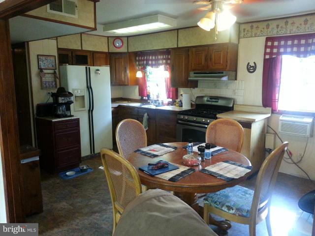 GOLDEN BEACH - Residential