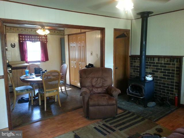 GOLDEN BEACH - Residential