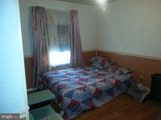 GOLDEN BEACH - Residential