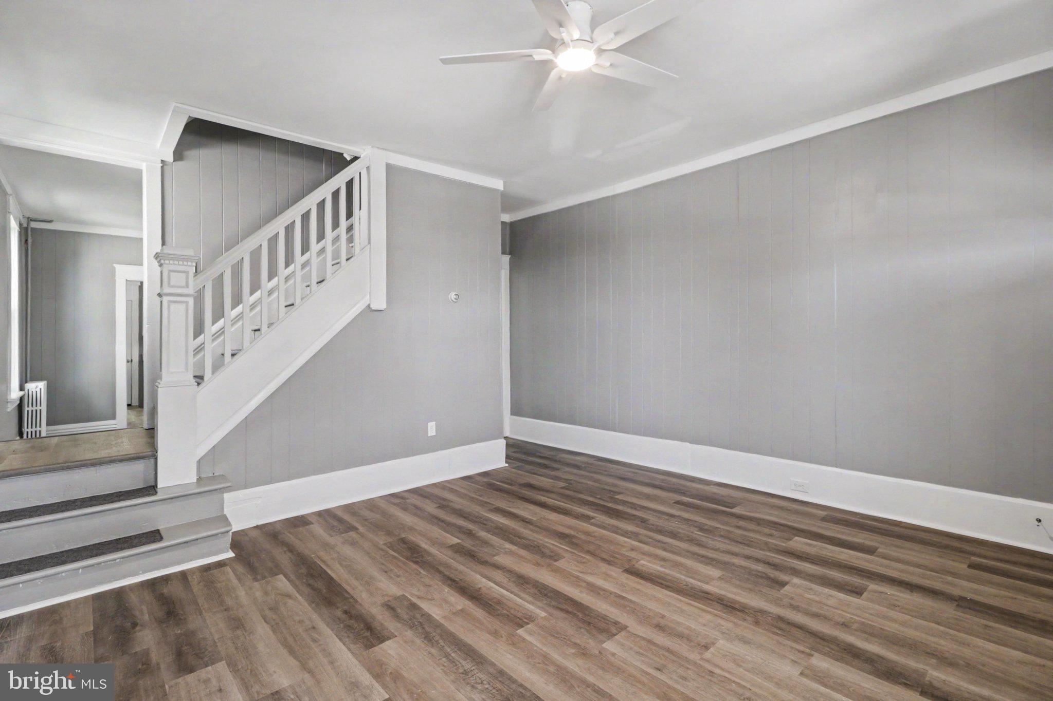 547 S FRONT STREET
