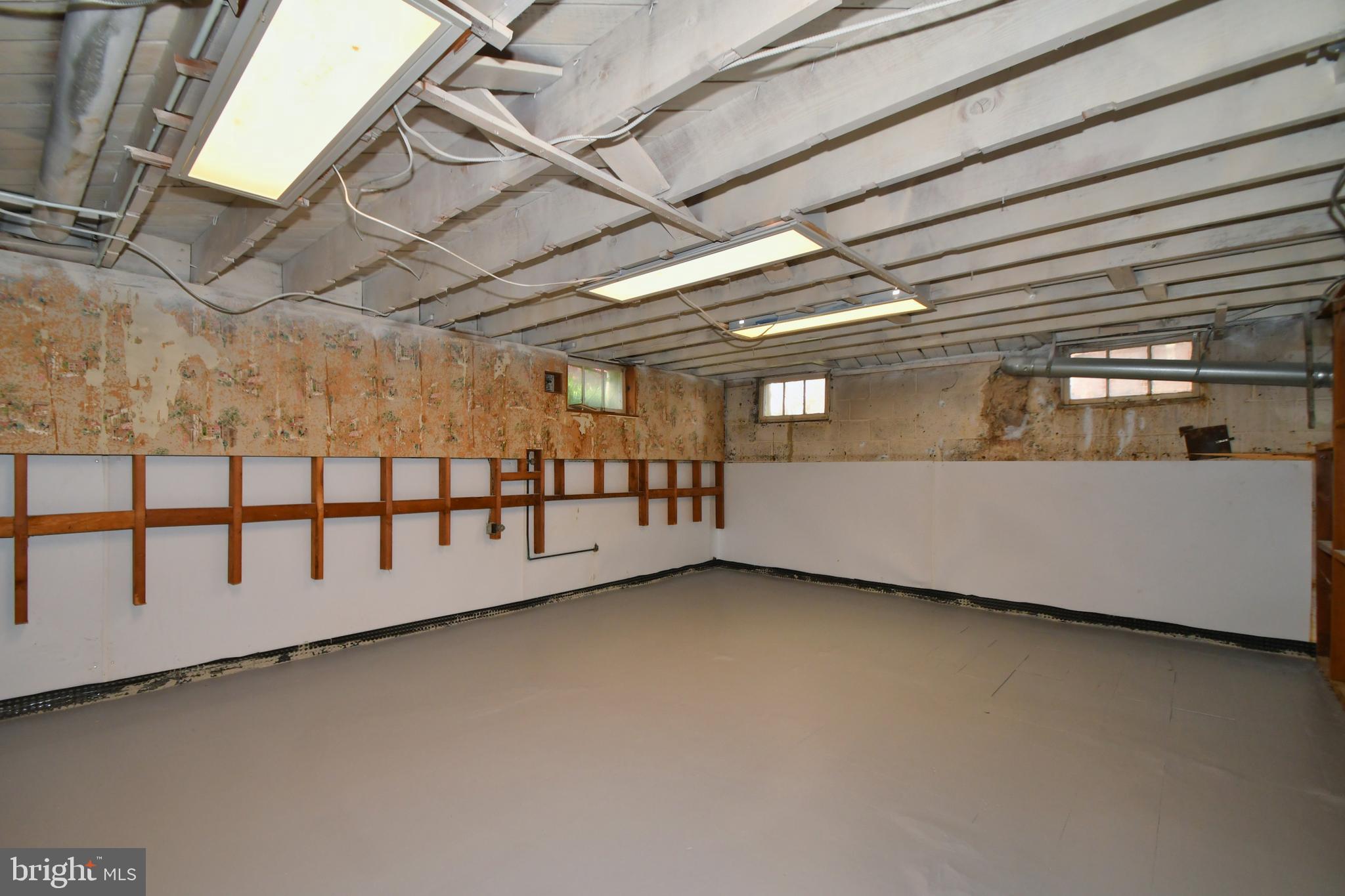 LOCH RAVEN VILLAGE - Residential