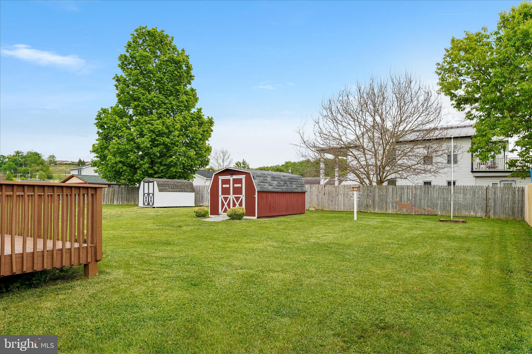 THE SHERRY YEAKLE - Residential