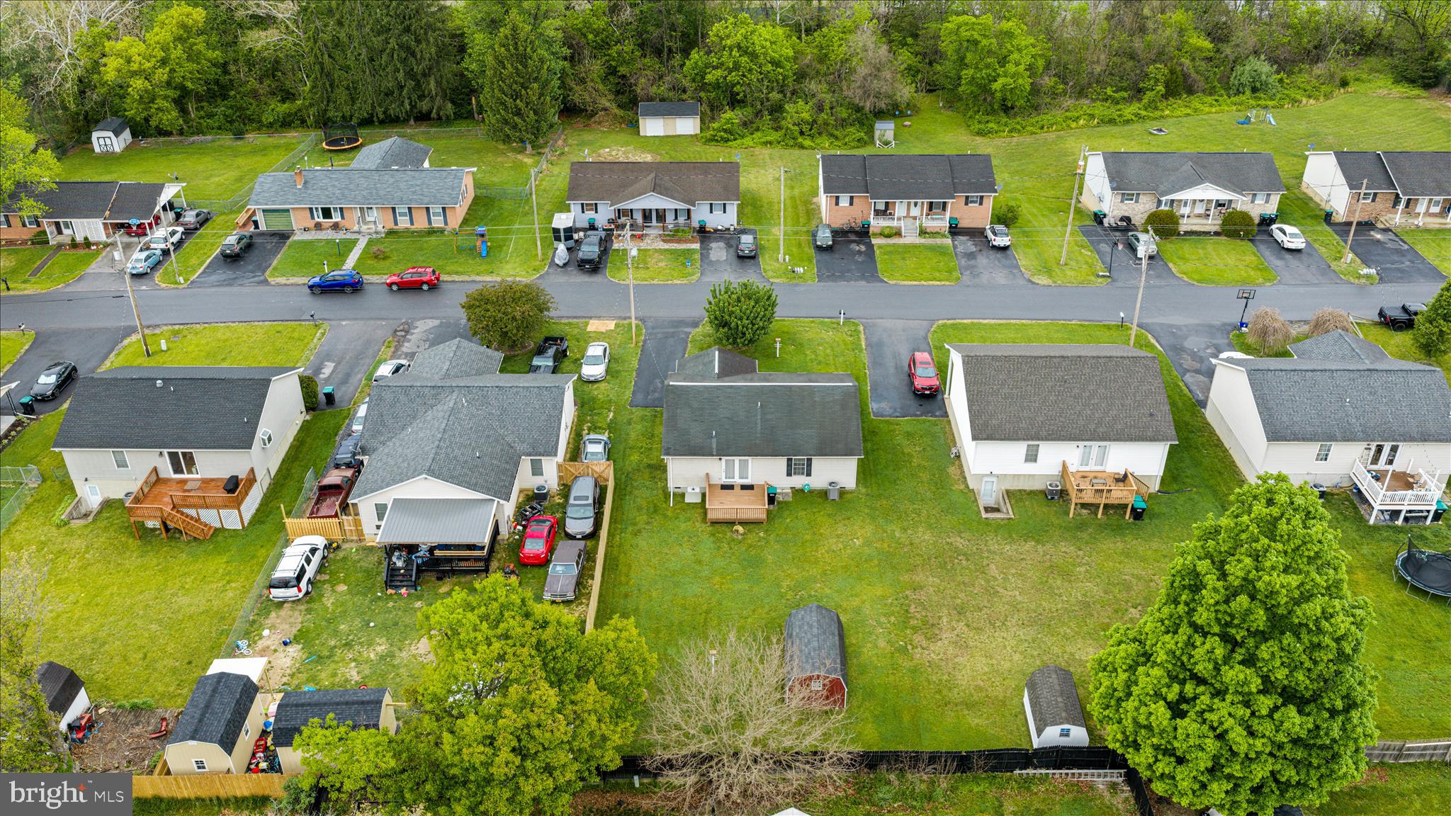 THE SHERRY YEAKLE - Residential