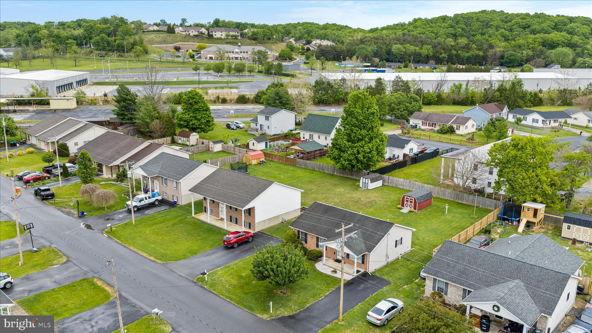 THE SHERRY YEAKLE - Residential