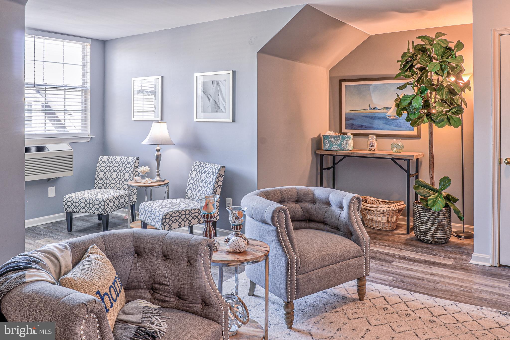 RUSSETT - Residential