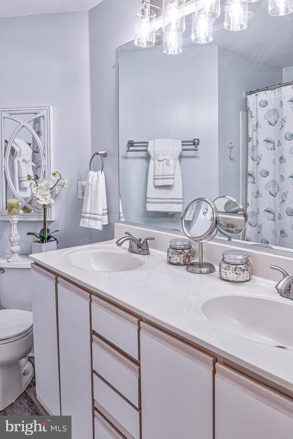 RUSSETT - Residential