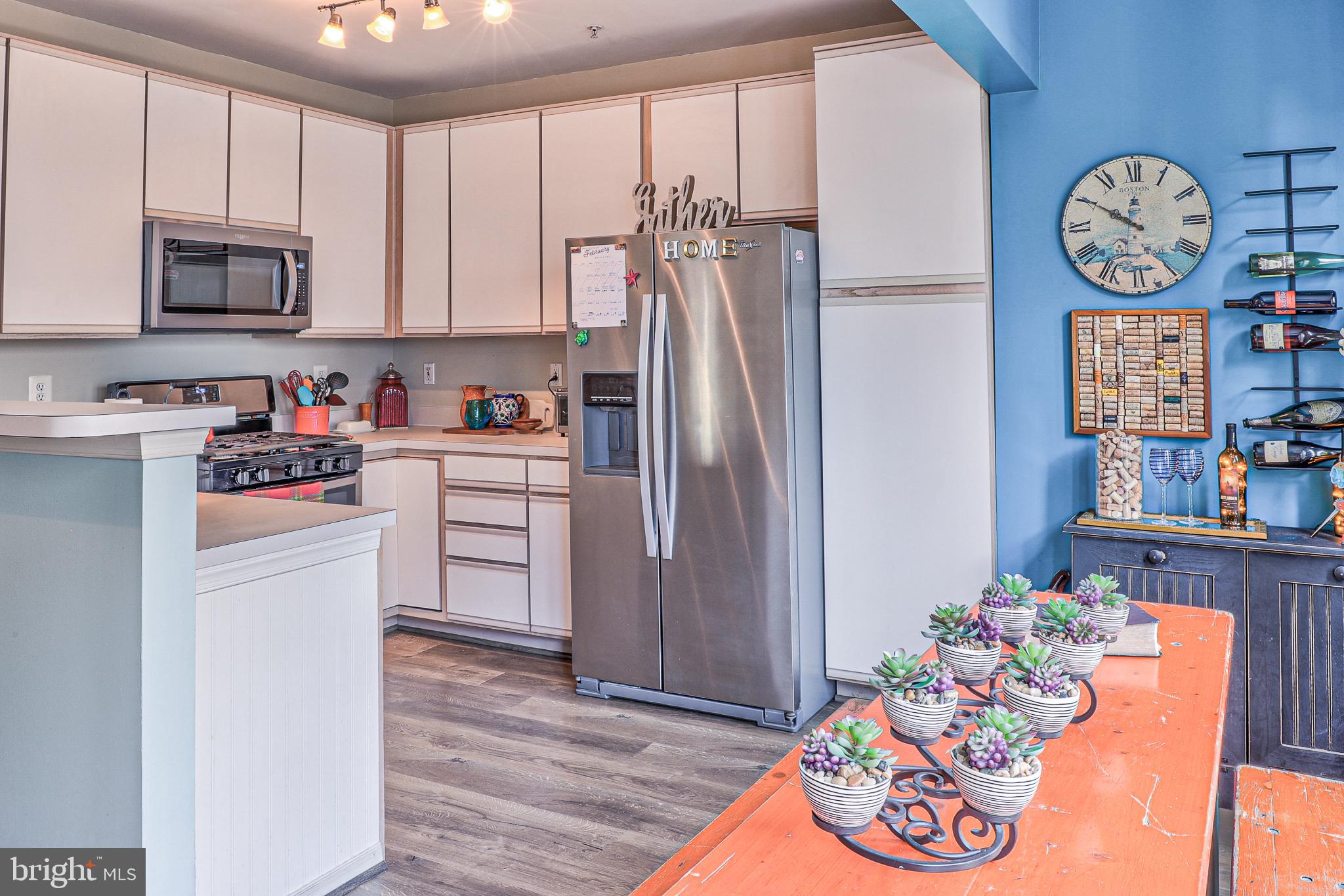 RUSSETT - Residential