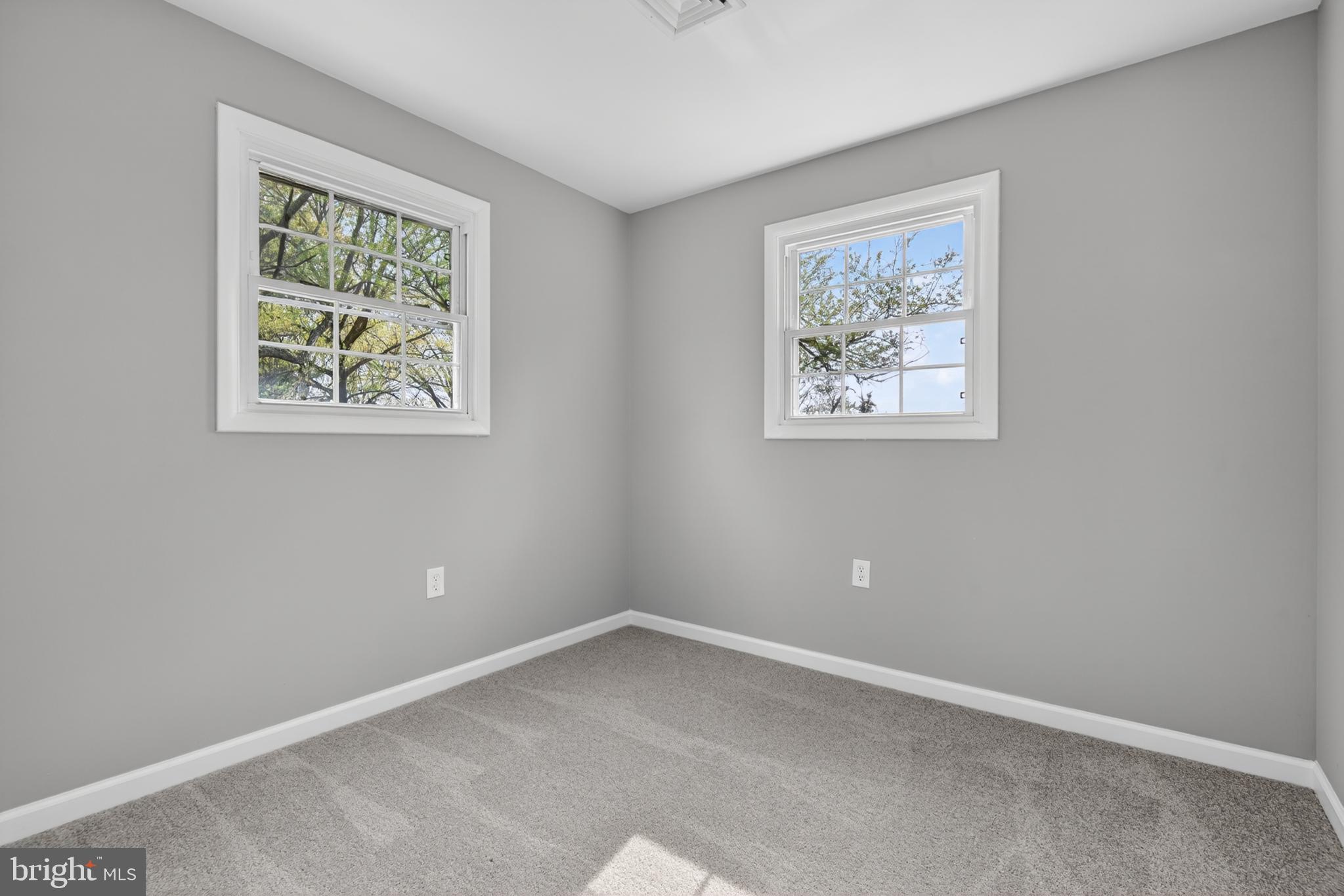 VALLEY GREEN - Residential