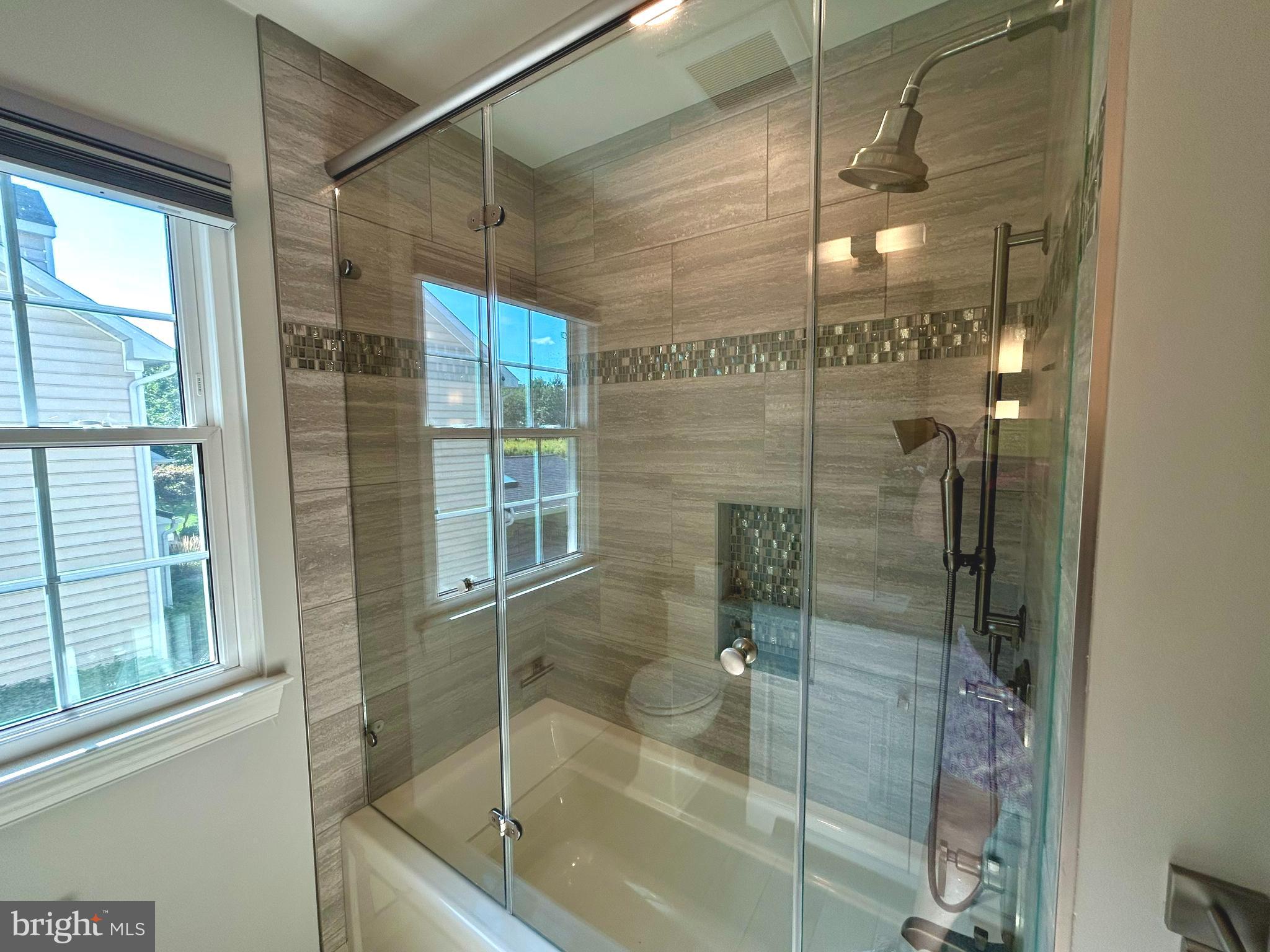 THE RIDINGS OF BUCK - Residential Lease